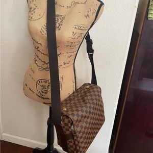 Louis Vuitton Ebene Naviglio Messenger